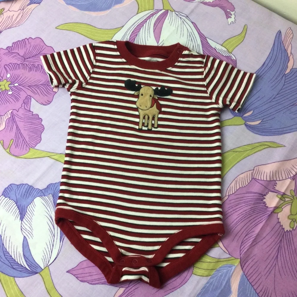 NWOT 2 Pieces Toddlers clothes  Deer Print & Bodysuit